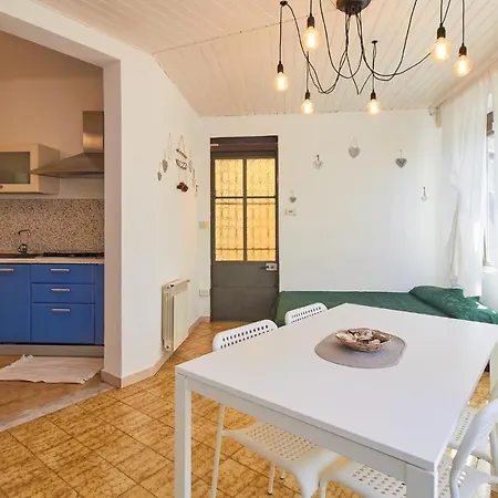 Via Mercede 34-04 Small Tatil Evi *